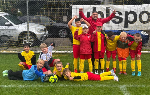 U10 gelb zeigt gute Leistungen beim Vorbereitungsturnier in Waltrudering