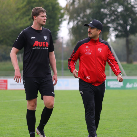 VfB-Zweite verliert das Spitzenspiel gegen Massenhausen wegen schwacher zweiter Halbzeit mit 2:1