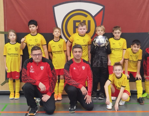 U 10  gelb spielt mit beim gutorganisierten Soccamm