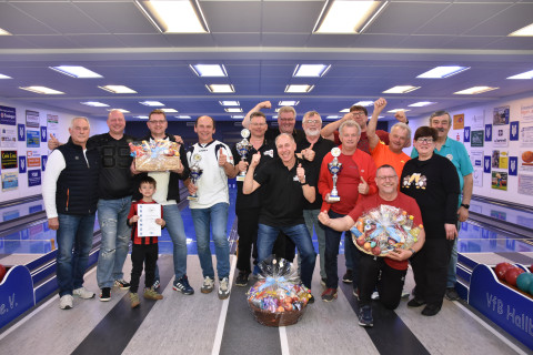 Indoor-Cup: Fantastic Four , das Chaos und die Wunderbaren  vorne